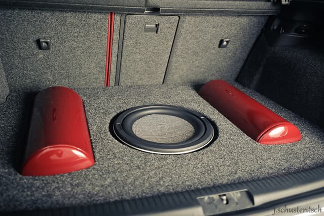 Air Lift Performance VW GTI